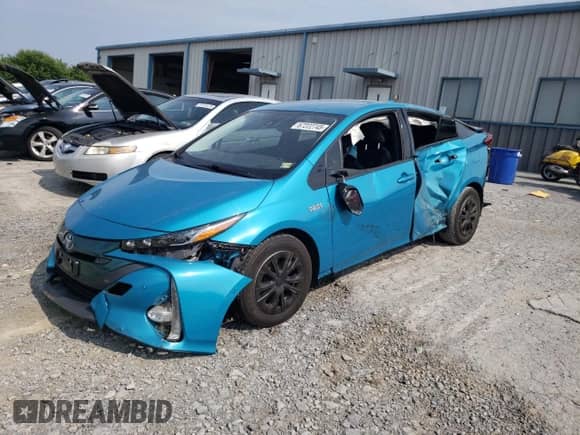 2017 Toyota Prius Plus с VIN JTDKARFP6H3033982, выставлен на аукционе Copart как лот 67222745 с пробегом 111 481 миль миль и Списание • Salvage title. История ставок и продаж доступна на DreamBid. Изображение 1.