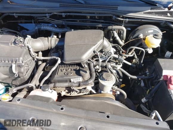 ✅ 2011 Toyota Tacoma • VIN: 5TFPX4EN9BX001390 • Lot: 43605165. Listed on IAAI with 125,923 mi. Free auction sales archive from the USA and detailed vehicle history report at DreamBid. Image 10.