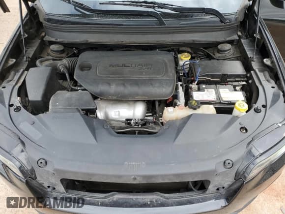 ✅ 2019 Jeep Cherokee Latitude Plus • VIN: 1C4PJLLB7KD274981 • Lot: 81554305. Wystawiony na Copart z przebiegiem 97 627 mil. Bezpłatny archiwum sprzedaży aukcyjnych z USA i szczegółowy raport historii pojazdu na DreamBid. Zdjęcie 12.