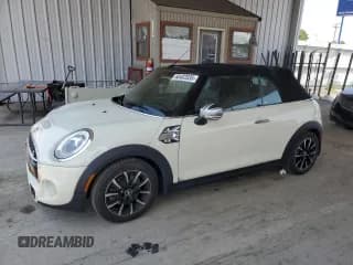 ✅ 2018 MINI Convertible Cooper S • VIN: WMWWG9C59J3E38968 • Lot: 60402035. Listed on Copart with 31,075 mi. Free auction sales archive from the USA and detailed vehicle history report at DreamBid. Image 1.
