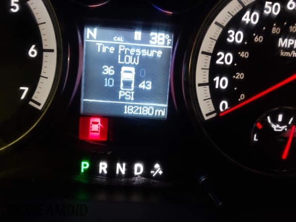 ✅ 2010 Dodge 1500 SLT • VIN: 1D7RV1CT7AS259892 • Lot: 41262452. Wystawiony na IAAI z przebiegiem 182 180 mil. Bezpłatny archiwum sprzedaży aukcyjnych z USA i szczegółowy raport historii pojazdu na DreamBid. Zdjęcie 16.