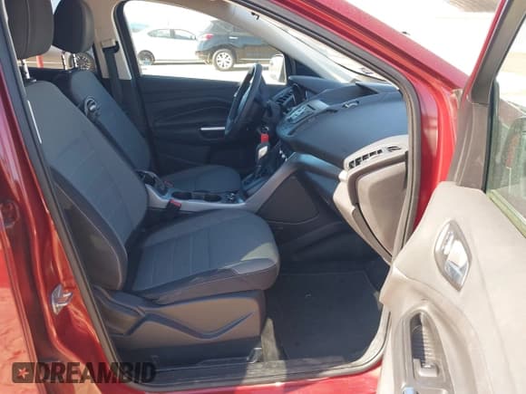 ✅ 2016 Ford Escape SE • VIN: 1FMCU9GX8GUB78553 • Лот: 43714557. Опубликован ранее на IAAI с пробегом 92 548 миль. Бесплатный доступ к архиву аукционных продаж из США и подробный отчёт об истории автомобиля на DreamBid. Изображение 5.