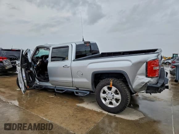 ✅ 2019 GMC Sierra 2500HD Denali • VIN: 1GT12SEY7KF205548 • Lot: 93086225. Wystawiony na Copart z przebiegiem Nie podano. Bezpłatny archiwum sprzedaży aukcyjnych z USA i szczegółowy raport historii pojazdu na DreamBid. Zdjęcie 2.