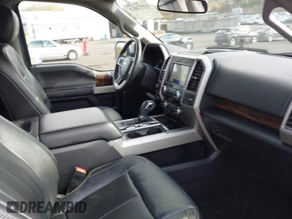 ✅ 2019 Ford F-150 XLT • VIN: 1FTEW1E43KFB21921 • Lot: 43572833. Listed on IAAI with 86,878 mi. Free auction sales archive from the USA and detailed vehicle history report at DreamBid. Image 5.