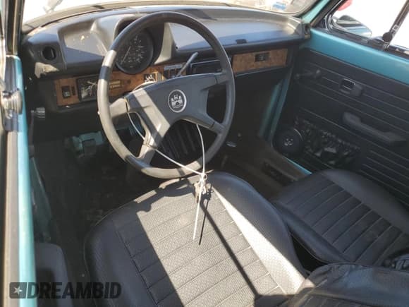 ✅ 1979 Volkswagen Beetle • VIN: 1592043939 • Lot: 70554565. Wystawiony na Copart z przebiegiem 36 093 mil. Bezpłatny archiwum sprzedaży aukcyjnych z USA i szczegółowy raport historii pojazdu na DreamBid. Zdjęcie 8.