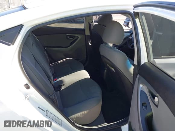 ✅ 2016 Hyundai Elantra SE • VIN: 5NPDH4AE8GH704939 • Лот: 43384948. Опубликован ранее на IAAI с пробегом 186 516 миль. Бесплатный доступ к архиву аукционных продаж из США и подробный отчёт об истории автомобиля на DreamBid. Изображение 8.