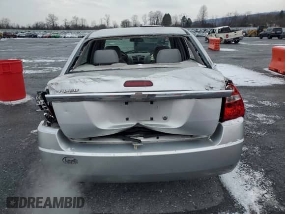 ✅ 2004 Chevrolet Malibu LS • VIN: 1G1ZT54864F235655 • Lot: 86512254. Wystawiony na Copart z przebiegiem 113 486 mil mil. Skorzystaj z bezpłatnego archiwum sprzedaży aukcyjnych z USA i zobacz szczegółowy raport historii pojazdu na DreamBid. Zdjęcie 6.