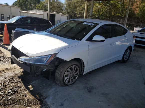 ✅ 2019 Hyundai Elantra SE • VIN: 5NPD74LFXKH413716 • Lot: 91102675. Listed on Copart with 126,383 mi. Free auction sales archive from the USA and detailed vehicle history report at DreamBid. Image 1.