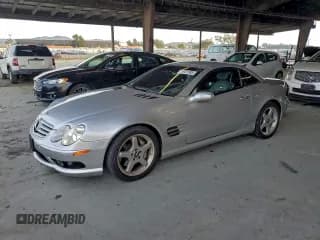 ✅ 2004 Mercedes-Benz SL 55/63 AMG • VIN: WDBSK74F74F083650 • Lot: 94921985. Wystawiony na Copart z przebiegiem 85 806 mil. Bezpłatny archiwum sprzedaży aukcyjnych z USA i szczegółowy raport historii pojazdu na DreamBid. Zdjęcie 1.