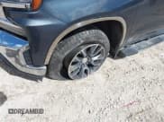 ✅ 2019 Chevrolet Silverado 1500 LT • VIN: 3GCUYDED5KG292241 • Lot: 43396399. Wystawiony na IAAI z przebiegiem 121 506 mil. Bezpłatny archiwum sprzedaży aukcyjnych z USA i szczegółowy raport historii pojazdu na DreamBid. Zdjęcie 6.