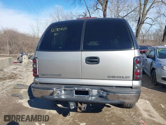 2000 Chevrolet Suburban LT с VIN 3GNFK16T7YG129363, выставлен на аукционе IAAI как лот 41586348 с пробегом 150 111 миль миль и . История ставок и продаж доступна на DreamBid. Изображение 17.