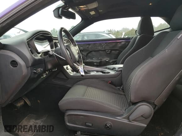 ✅ 2019 Dodge Challenger SXT • VIN: 2C3CDZAG3KH661543 • Lot: 38336674. Wystawiony na Copart z przebiegiem 48 826 mil. Bezpłatny archiwum sprzedaży aukcyjnych z USA i szczegółowy raport historii pojazdu na DreamBid. Zdjęcie 7.