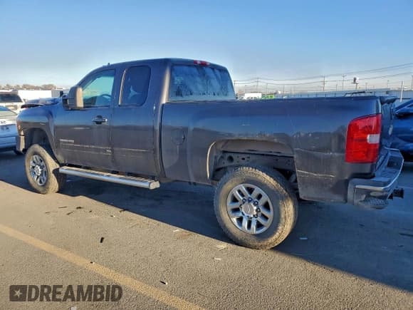 ✅ 2011 Chevrolet Silverado 2500HD LTZ • VIN: 1GC2KYC84BZ269555 • Лот: 94529205. Опубликован ранее на Copart с пробегом 185 460 миль. Бесплатный доступ к архиву аукционных продаж из США и подробный отчёт об истории автомобиля на DreamBid. Изображение 2.