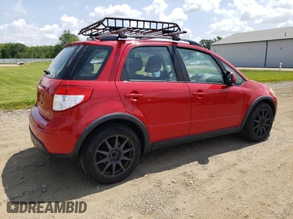 ✅ 2011 Suzuki SX4 Crossover • VIN: JS2YB5A38B6303388 • Лот: 68082725. Опубликован ранее на Copart с пробегом 219 750 миль. Бесплатный доступ к архиву аукционных продаж из США и подробный отчёт об истории автомобиля на DreamBid. Изображение 3.