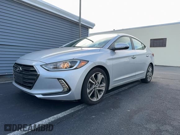 ✅ 2017 Hyundai Elantra Value Edition • VIN: 5NPD84LF5HH009809 • Лот: 92907195. Опубликован ранее на Copart с пробегом 174 089 миль. Бесплатный доступ к архиву аукционных продаж из США и подробный отчёт об истории автомобиля на DreamBid. Изображение 2.