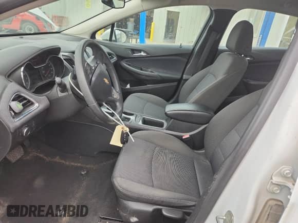 ✅ 2018 Chevrolet Cruze LT • VIN: 1G1BE5SM8J7169918 • Лот: 84881405. Опубликован ранее на Copart с пробегом 129 504 миль. Бесплатный доступ к архиву аукционных продаж из США и подробный отчёт об истории автомобиля на DreamBid. Изображение 7.