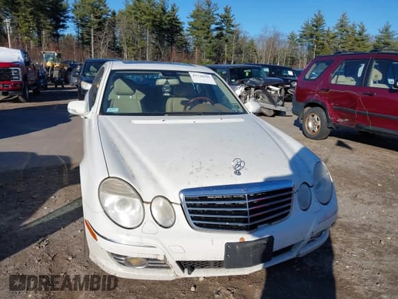 ✅ 2008 Mercedes-Benz E 350 Luxury • VIN: WDBUF87X38B349119 • Lot: 43728391. Wystawiony na IAAI z przebiegiem 175 351 mil. Bezpłatny archiwum sprzedaży aukcyjnych z USA i szczegółowy raport historii pojazdu na DreamBid. Zdjęcie 6.