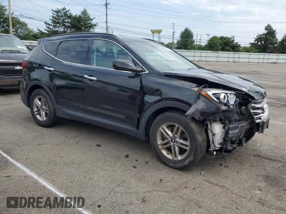 ✅ 2017 Hyundai Santa Fe 2.4L • VIN: 5XYZU3LB9HG425829 • Лот: 62344614. Опубликован ранее на Copart с пробегом Не указан. Бесплатный доступ к архиву аукционных продаж из США и подробный отчёт об истории автомобиля на DreamBid. Изображение 4.