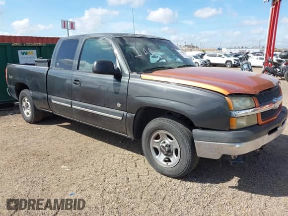 2003 Chevrolet Silverado 1500 LS с VIN 2GCEC19X531369142, выставлен на аукционе IAAI как лот 42510684 с пробегом Не указан миль и . История ставок и продаж доступна на DreamBid. Изображение 1.