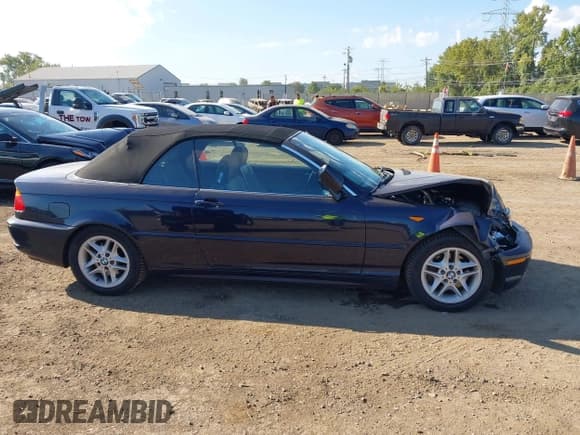 ✅ 2004 BMW 3 Series 325Ci • VIN: WBABW33454PG97010 • Lot: 43105536. Listed on IAAI with 142,283 mi. Free auction sales archive from the USA and detailed vehicle history report at DreamBid. Image 14.