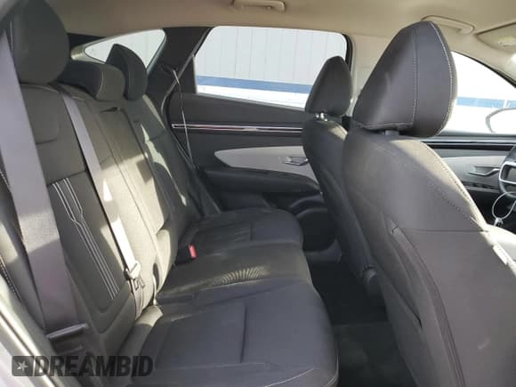 ✅ 2024 Hyundai Tucson SEL • VIN: 5NMJBCDE3RH356381 • Lot: 78437284. Wystawiony na Copart z przebiegiem 19 774 mil. Bezpłatny archiwum sprzedaży aukcyjnych z USA i szczegółowy raport historii pojazdu na DreamBid. Zdjęcie 11.