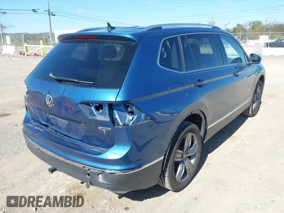 ✅ 2020 Volkswagen Tiguan SE • VIN: 3VV2B7AX0LM125607 • Lot: 43506953. Listed on IAAI with 80,746 mi. Free auction sales archive from the USA and detailed vehicle history report at DreamBid. Image 4.
