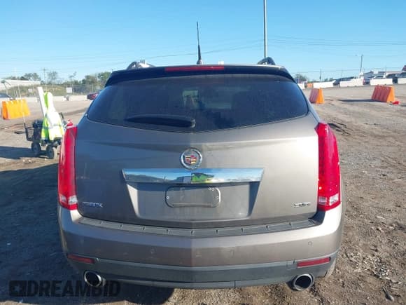 ✅ 2012 Cadillac SRX Luxury Collection • VIN: 3GYFNAE38CS502783 • Lot: 43405645. Wystawiony na IAAI z przebiegiem 135 494 mil. Bezpłatny archiwum sprzedaży aukcyjnych z USA i szczegółowy raport historii pojazdu na DreamBid. Zdjęcie 16.