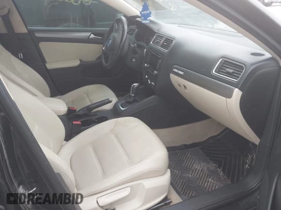 ✅ 2013 Volkswagen Jetta TDI w/Premium/Nav • VIN: 3VWLL7AJ9DM368679 • Лот: 43512522. Опубликован ранее на IAAI с пробегом 124 077 миль. Бесплатный доступ к архиву аукционных продаж из США и подробный отчёт об истории автомобиля на DreamBid. Изображение 5.