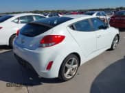 ✅ 2014 Hyundai Veloster • VIN: KMHTC6AD7EU218151 • Lot: 43619742. Wystawiony na IAAI z przebiegiem 193 516 mil. Bezpłatny archiwum sprzedaży aukcyjnych z USA i szczegółowy raport historii pojazdu na DreamBid. Zdjęcie 4.