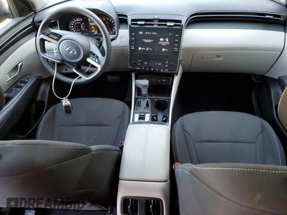 ✅ 2024 Hyundai Tucson SEL • VIN: 5NMJB3DEXRH316959 • Lot: 75804894. Wystawiony na Copart z przebiegiem 25 240 mil. Bezpłatny archiwum sprzedaży aukcyjnych z USA i szczegółowy raport historii pojazdu na DreamBid. Zdjęcie 8.