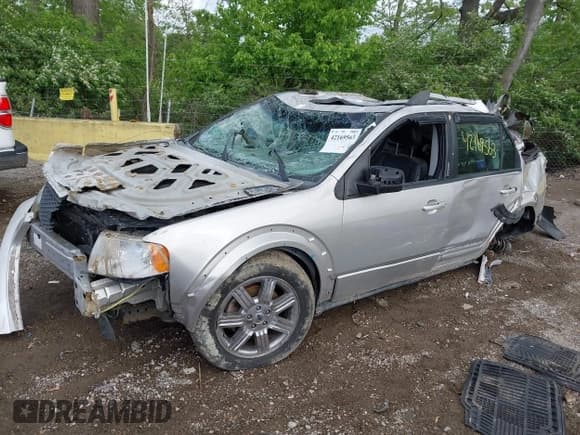 ✅ 2007 Ford Freestyle Limited • VIN: 1FMDK06157GA06322 • Lot: 42169563. Wystawiony na IAAI z przebiegiem 228 211 mil. Bezpłatny archiwum sprzedaży aukcyjnych z USA i szczegółowy raport historii pojazdu na DreamBid. Zdjęcie 2.