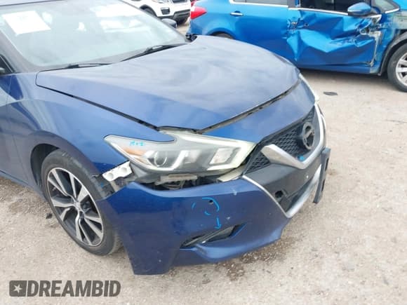 ✅ 2018 Nissan Maxima Platinum • VIN: 1N4AA6AP8JC382915 • Lot: 42659814. Wystawiony na IAAI z przebiegiem 190 057 mil. Bezpłatny archiwum sprzedaży aukcyjnych z USA i szczegółowy raport historii pojazdu na DreamBid. Zdjęcie 17.