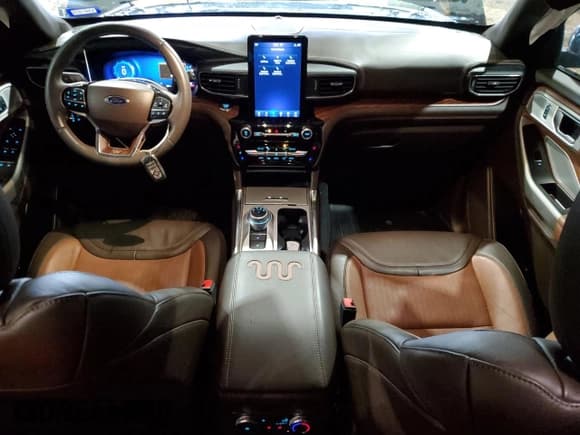 ✅ 2022 Ford Explorer King Ranch • VIN: 1FM5K7LCXNGA76706 • Лот: 83227544. Опубликован ранее на Copart с пробегом 28 879 миль. Бесплатный доступ к архиву аукционных продаж из США и подробный отчёт об истории автомобиля на DreamBid. Изображение 8.