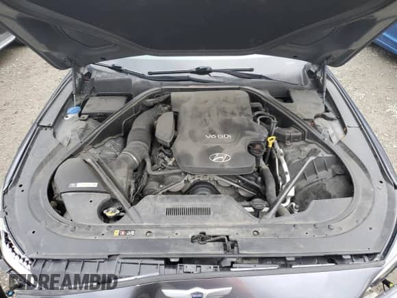 2015 Hyundai Genesis 3.8L with VIN KMHGN4JE7FU070187, listed as a Copart auction lot 71596664 with 130,750 mi miles and Clean title. Bid and sale history available at DreamBid. Image 11.