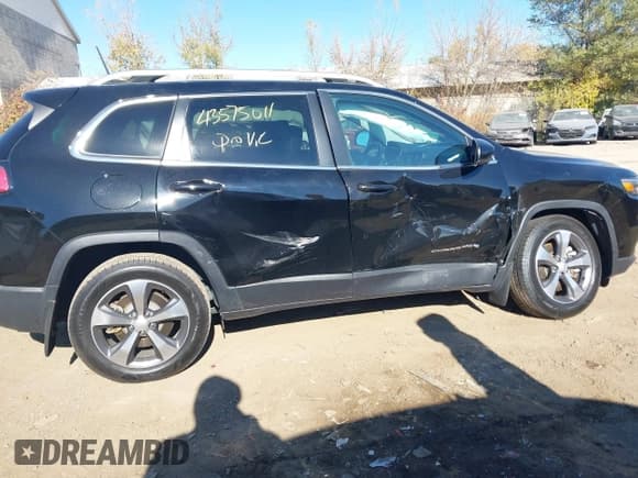 ✅ 2020 Jeep Cherokee Limited • VIN: 1C4PJMDX7LD578362 • Lot: 43575011. Wystawiony na IAAI z przebiegiem 32 635 mil. Bezpłatny archiwum sprzedaży aukcyjnych z USA i szczegółowy raport historii pojazdu na DreamBid. Zdjęcie 6.