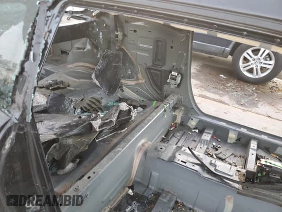 ✅ 2010 Dodge Challenger R/T Classic • VIN: 2B3CJ5DT5AH199492 • Lot: 85214184. Wystawiony na Copart z przebiegiem Nie podano. Bezpłatny archiwum sprzedaży aukcyjnych z USA i szczegółowy raport historii pojazdu na DreamBid. Zdjęcie 10.