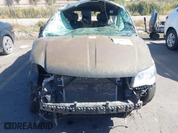 ✅ 2018 Dodge Grand Caravan SXT • VIN: 2C4RDGCG7JR192392 • Lot: 43388260. Wystawiony na IAAI z przebiegiem Nie podano. Bezpłatny archiwum sprzedaży aukcyjnych z USA i szczegółowy raport historii pojazdu na DreamBid. Zdjęcie 12.