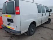 ✅ 2014 Chevrolet Express Cargo • VIN: 1GCWGFCB1E1113057 • Lot: 41913600. Wystawiony na IAAI z przebiegiem 196 605 mil. Bezpłatny archiwum sprzedaży aukcyjnych z USA i szczegółowy raport historii pojazdu na DreamBid. Zdjęcie 4.