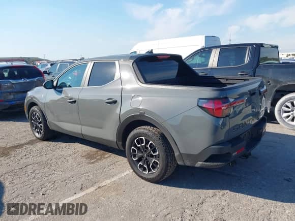 2022 Hyundai Santa Cruz SE with VIN 5NTJA4AE1NH008896, listed as a IAAI auction lot 41444400 with 23,547 mi miles and . Bid and sale history available at DreamBid. Image 3.