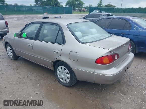 ✅ 2002 Toyota Corolla CE • VIN: 2T1BR12E82C523143 • Lot: 42785081. Wystawiony na IAAI z przebiegiem 192 168 mil. Bezpłatny archiwum sprzedaży aukcyjnych z USA i szczegółowy raport historii pojazdu na DreamBid. Zdjęcie 3.