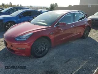 ✅ 2018 Tesla Model 3 Long Range Battery • VIN: 5YJ3E1EAXJF159584 • Lot: 87438295. Wystawiony na Copart z przebiegiem 31 251 mil. Bezpłatny archiwum sprzedaży aukcyjnych z USA i szczegółowy raport historii pojazdu na DreamBid. Zdjęcie 1.