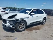 ✅ 2020 Porsche Macan • VIN: WP1AA2A51LLB08782 • Lot: 42395095. Wystawiony na IAAI z przebiegiem 43 706 mil. Bezpłatny archiwum sprzedaży aukcyjnych z USA i szczegółowy raport historii pojazdu na DreamBid. Zdjęcie 17.