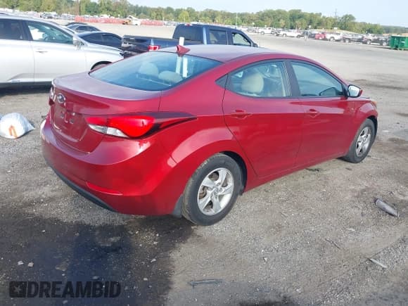 ✅ 2015 Hyundai Elantra SE • VIN: 5NPDH4AE4FH589657 • Lot: 43287524. Wystawiony na IAAI z przebiegiem 87 893 mil. Bezpłatny archiwum sprzedaży aukcyjnych z USA i szczegółowy raport historii pojazdu na DreamBid. Zdjęcie 4.