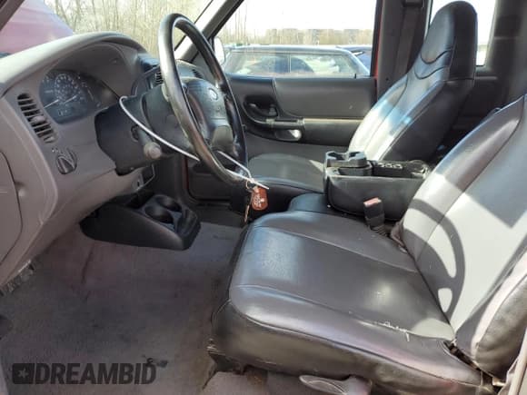 ✅ 2002 Ford Ranger XL Fleet • VIN: 1FTZR15U52PA10855 • Lot: 48084945. Wystawiony na Copart z przebiegiem 190 176 mil. Bezpłatny archiwum sprzedaży aukcyjnych z USA i szczegółowy raport historii pojazdu na DreamBid. Zdjęcie 7.