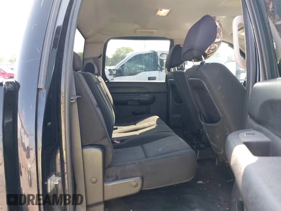 ✅ 2011 Chevrolet Silverado 2500HD LT • VIN: 1GC1KXCG7BF241067 • Лот: 43017708. Опубликован ранее на IAAI с пробегом 289 561 миль. Бесплатный доступ к архиву аукционных продаж из США и подробный отчёт об истории автомобиля на DreamBid. Изображение 8.