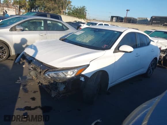 ✅ 2020 Nissan Sentra SV • VIN: 3N1AB8CV9LY299621 • Lot: 43481544. Listed on IAAI with 47,934 mi. Free auction sales archive from the USA and detailed vehicle history report at DreamBid. Image 2.