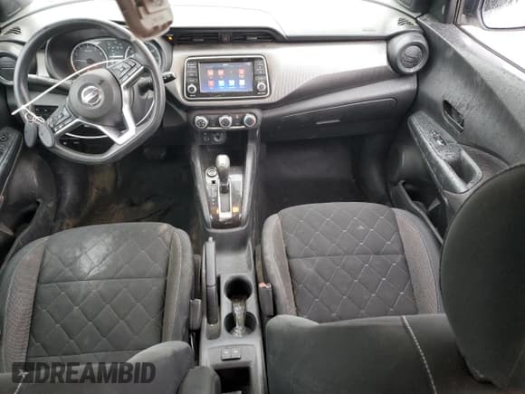 ✅ 2020 Nissan Kicks S • VIN: 3N1CP5BV2LL529572 • Lot: 93316225. Wystawiony na Copart z przebiegiem 127 756 mil. Bezpłatny archiwum sprzedaży aukcyjnych z USA i szczegółowy raport historii pojazdu na DreamBid. Zdjęcie 8.