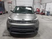 ✅ 2019 Kia Soul • VIN: KNDJN2A29K7021229 • Lot: 43794271. Wystawiony na IAAI z przebiegiem 25 557 mil. Bezpłatny archiwum sprzedaży aukcyjnych z USA i szczegółowy raport historii pojazdu na DreamBid. Zdjęcie 12.