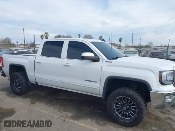 ✅ 2018 GMC Sierra 1500 SLE • VIN: 3GTU2MEC8JG590323 • Лот: 41613699. Опубликован ранее на IAAI с пробегом 45 951 миль. Бесплатный доступ к архиву аукционных продаж из США и подробный отчёт об истории автомобиля на DreamBid. Изображение 13.