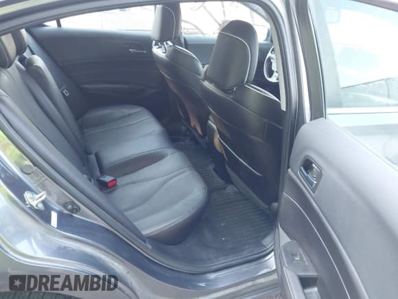 ✅ 2019 Acura ILX Premium • VIN: 19UDE2F74KA014999 • Lot: 42646222. Listed on IAAI with 48,356 mi. Free auction sales archive from the USA and detailed vehicle history report at DreamBid. Image 8.